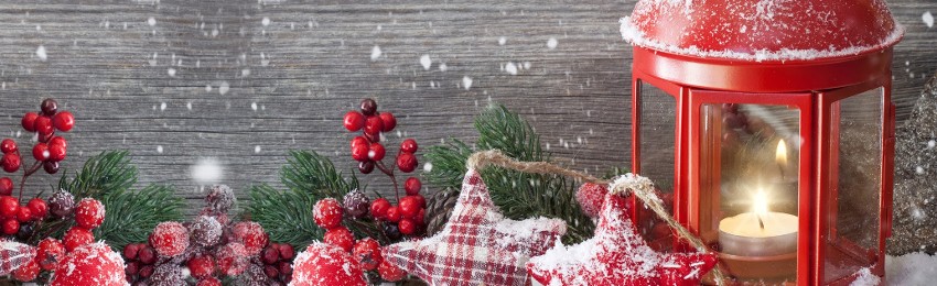 Candele e lanterne di Natale